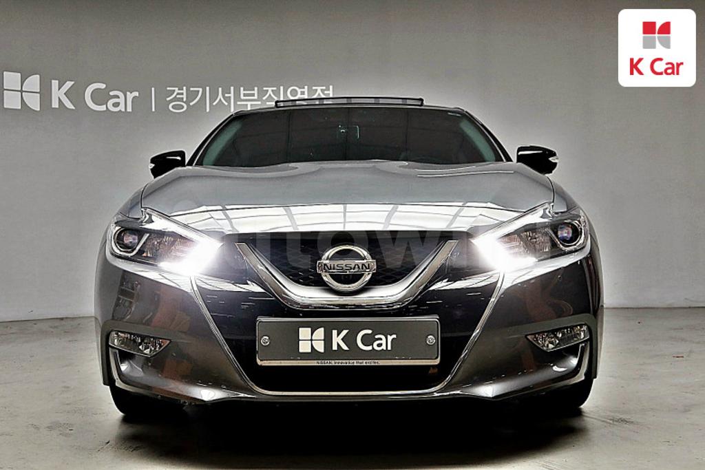 1N4AA6AP1HC427476 2017 NISSAN MAXIMA A36  3.5 PLATINUM-1