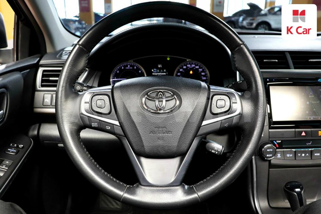 2015 TOYOTA  CAMRY 2.5 XLE - 7