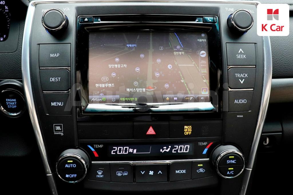 2015 TOYOTA  CAMRY 2.5 XLE - 11