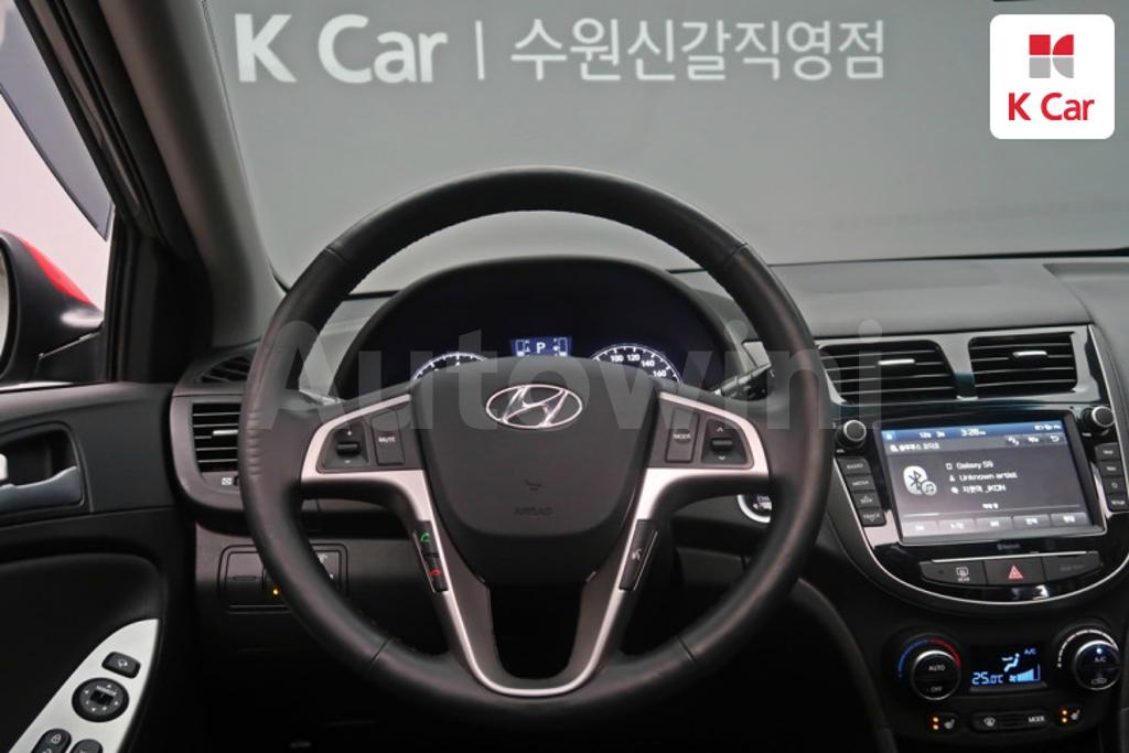 2019 HYUNDAI ACCENT  WIT 1.4 VVT PREMIUM - 9