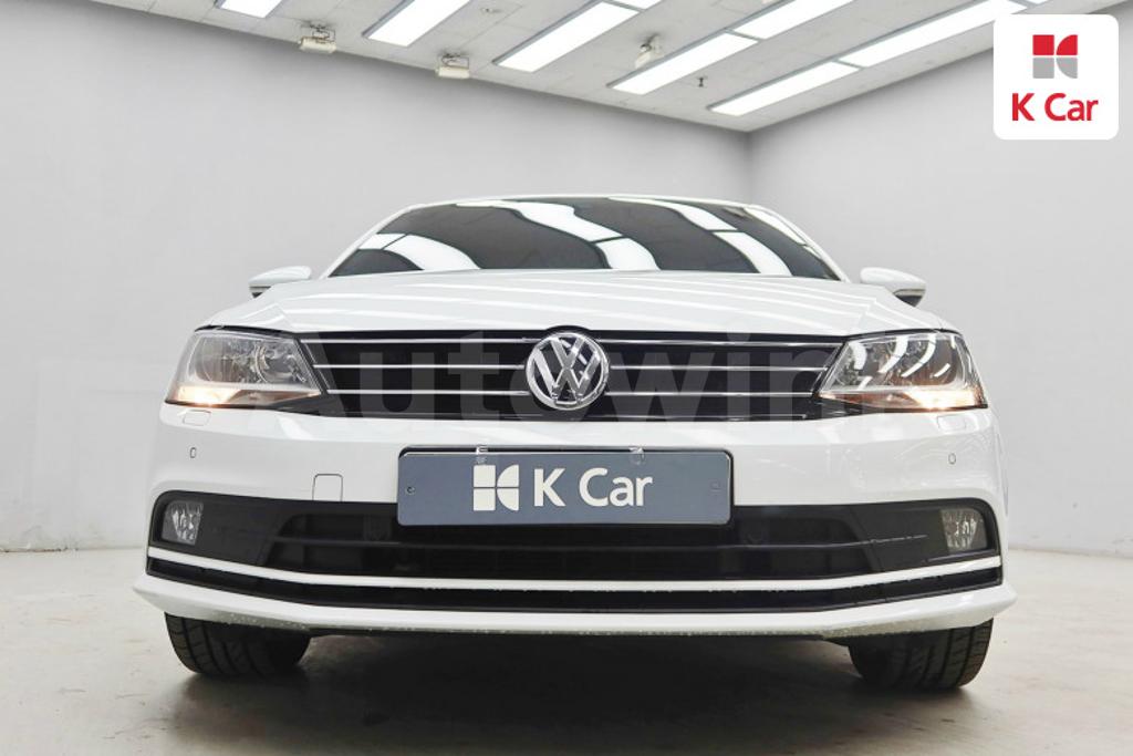 WVWZZZ16ZFM011921 2015 VOLKSWAGEN  JETTA 2.0 TDI BLUE-MOTION-1