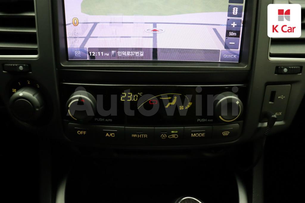 2019 SSANGYONG KORANDO TURISMO 4WD EXTREME SPORTS 9 SEATS - 11
