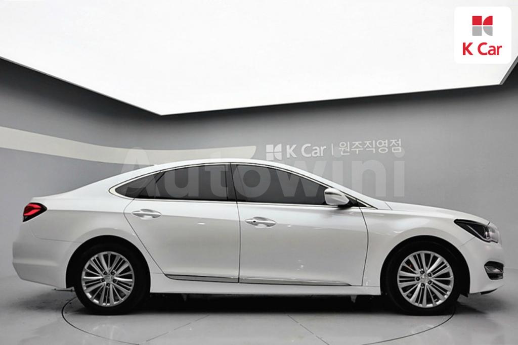 KMHFN412BGA011764 2016 HYUNDAI ASLAN G330 MORDERN-2