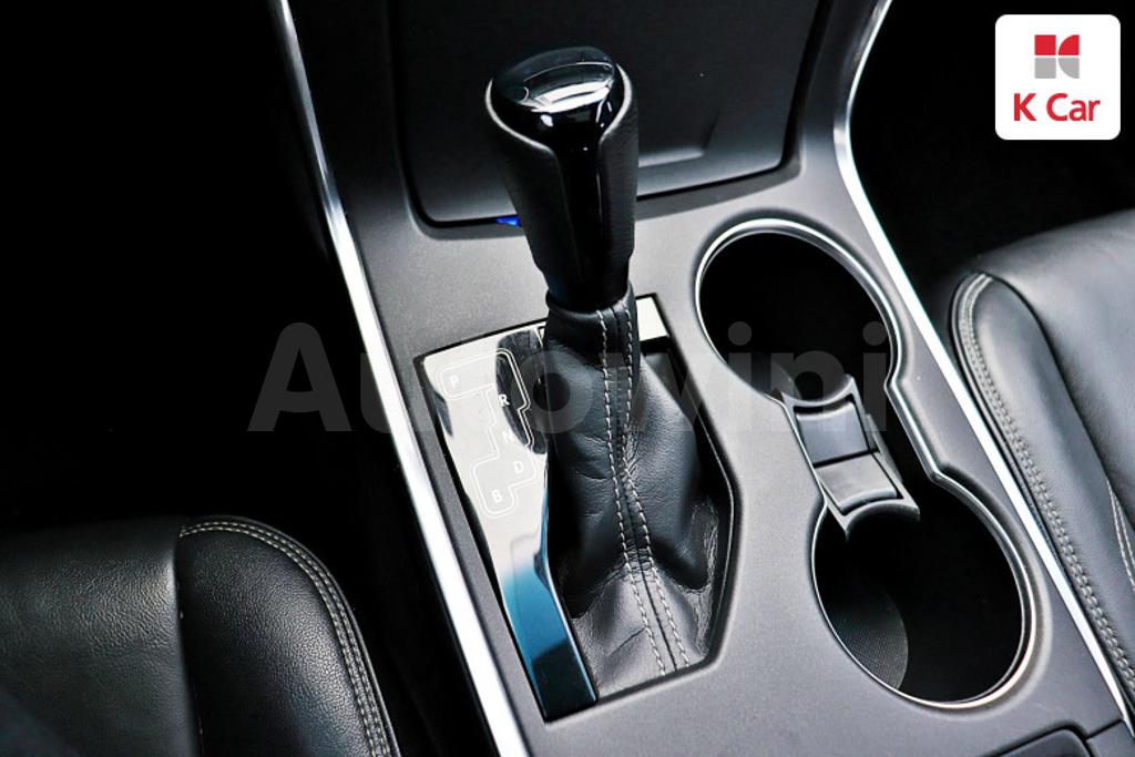 2016 TOYOTA  CAMRY HYBRID XLE - 9