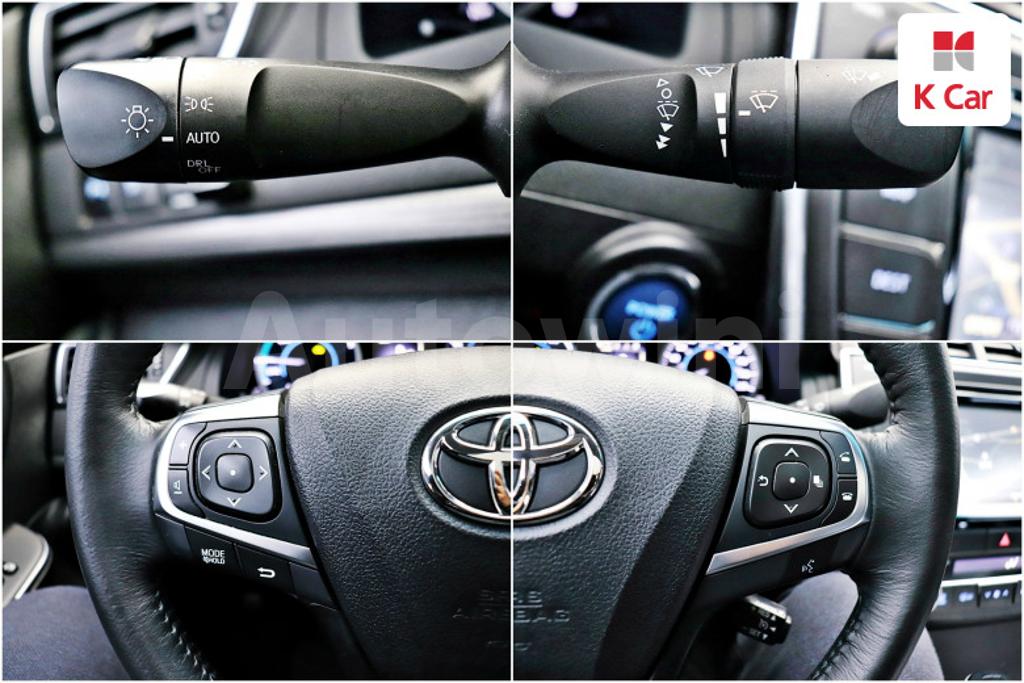 2016 TOYOTA  CAMRY HYBRID XLE - 11