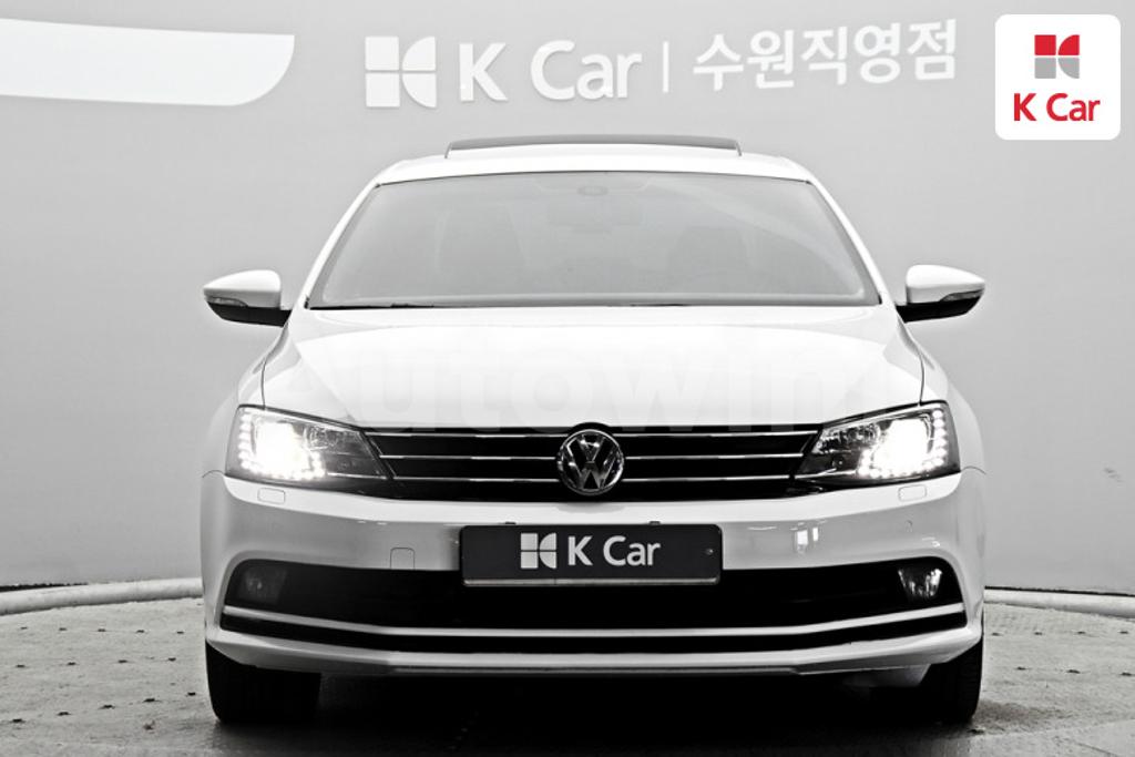 WVWZZZ16ZFM006812 2015 VOLKSWAGEN  JETTA 2.0 TDI BLUE-MOTION PREMIUM-2