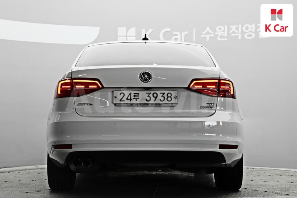 WVWZZZ16ZFM006812 2015 VOLKSWAGEN  JETTA 2.0 TDI BLUE-MOTION PREMIUM-3