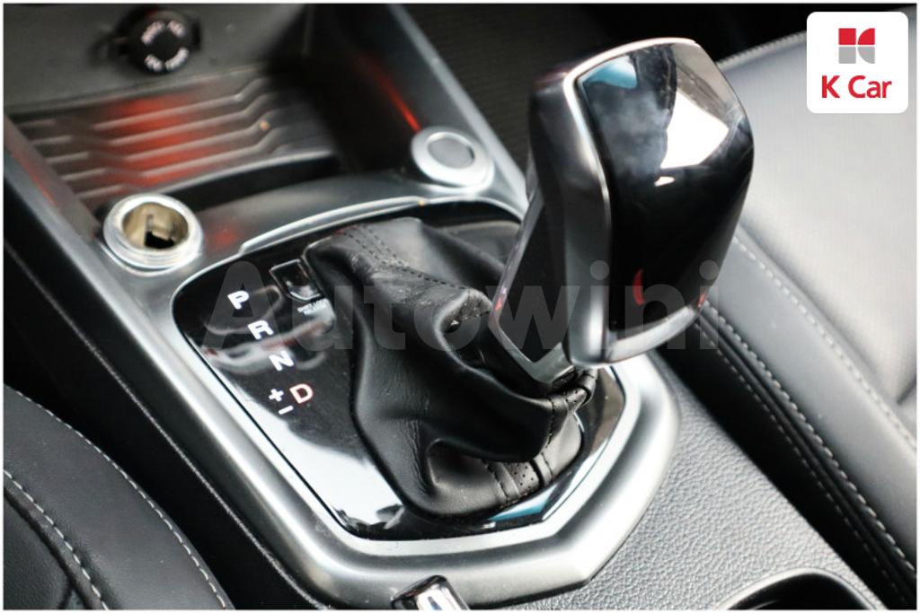 2019 SSANGYONG TIVOLI ARMOR LX 2WD - 10