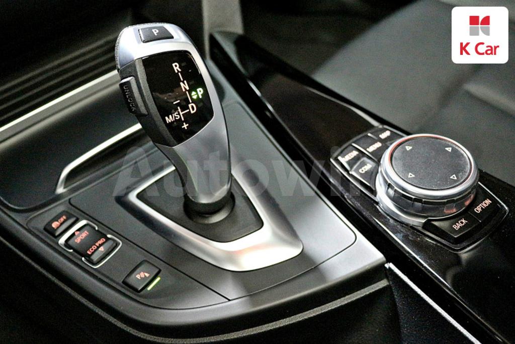 2017 BMW 3 SERIES F30  320D - 12