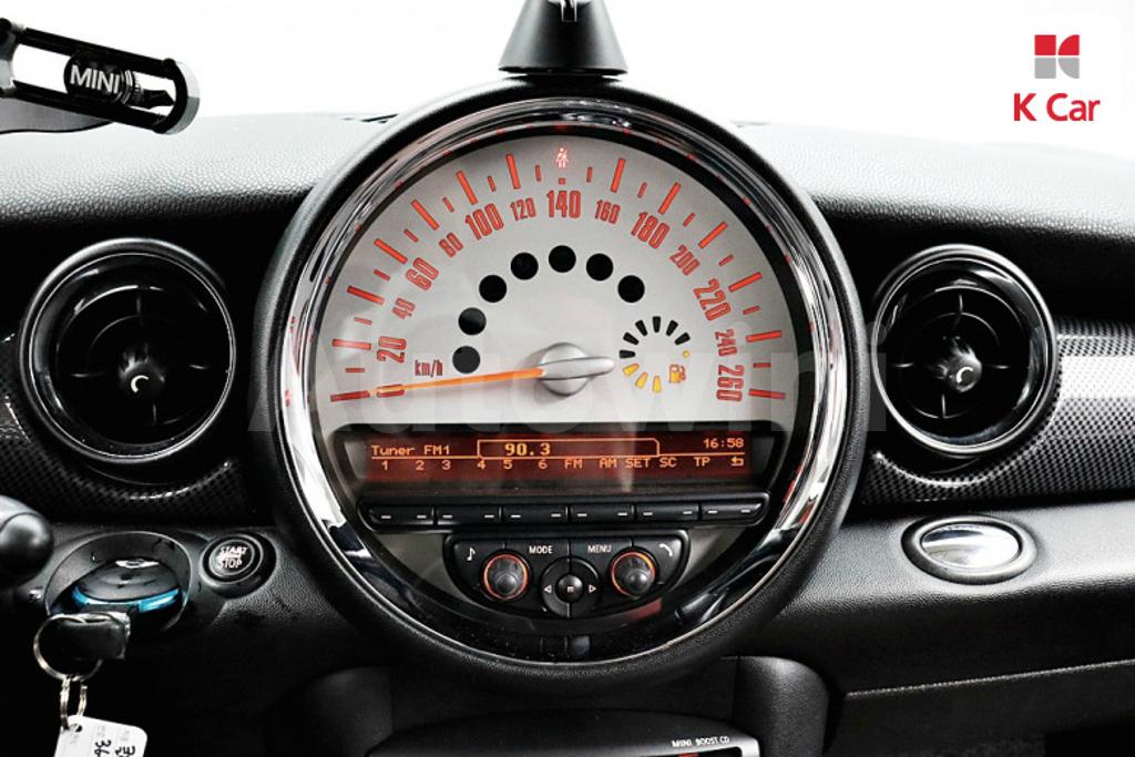 WMWZG3108BTY43221 2011 MINI COOPER CLUBMAN S-5