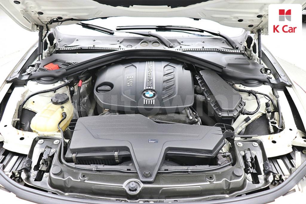 2012 BMW 3 SERIES F30  320D - 19