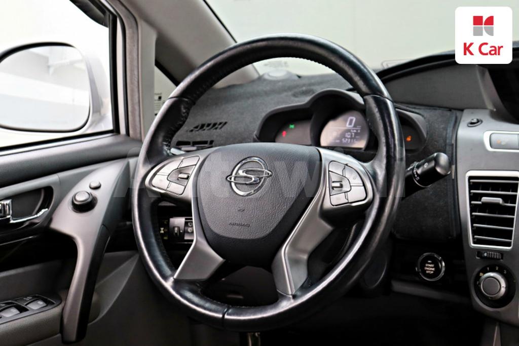 2016 SSANGYONG KORANDO TURISMO 4WD 9 SEATS - 6