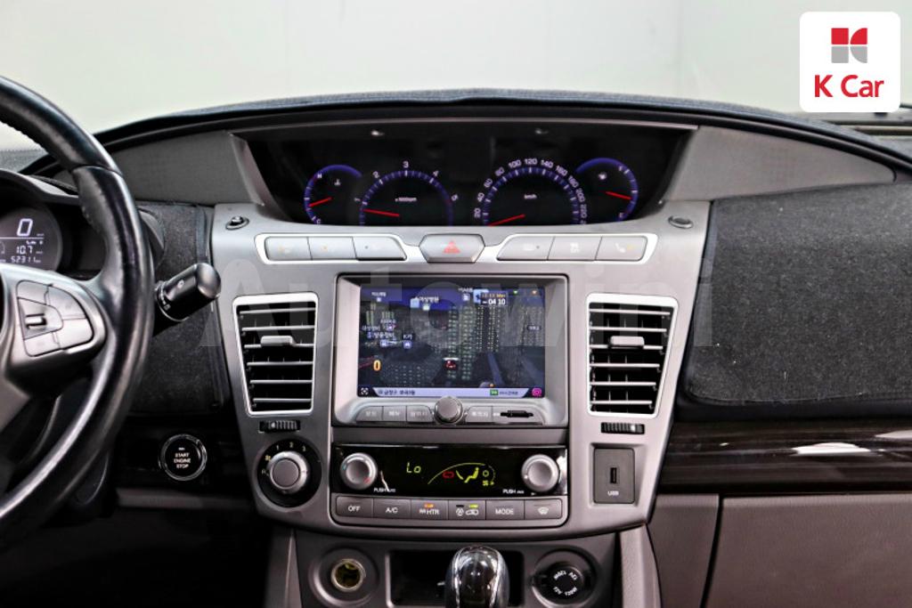 2016 SSANGYONG KORANDO TURISMO 4WD 9 SEATS - 11