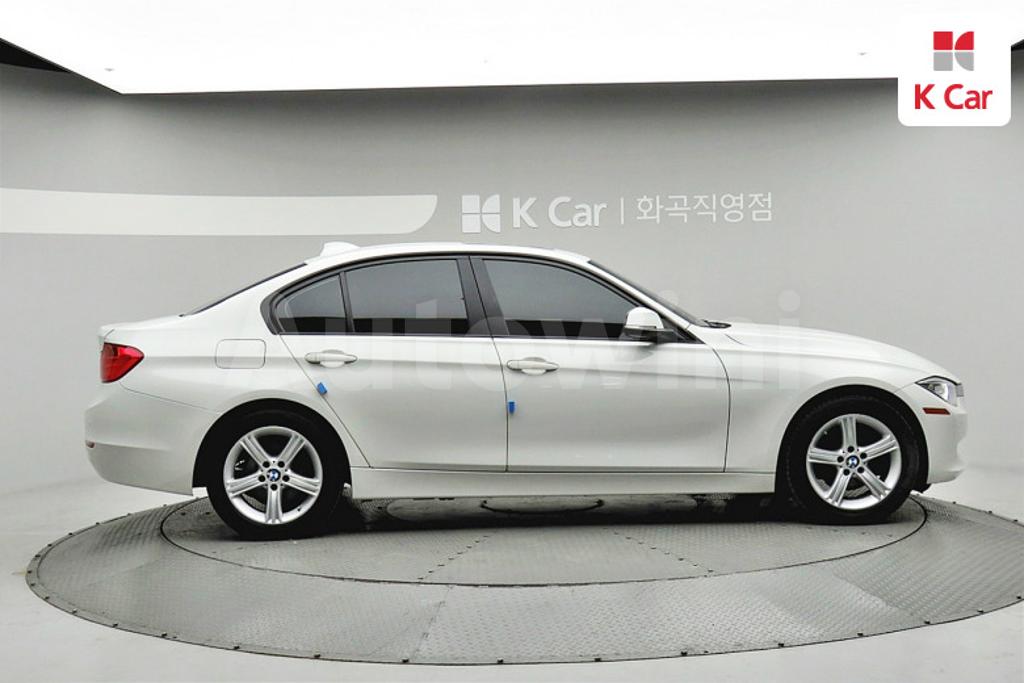 2015 BMW 3 SERIES F30  320D - 19