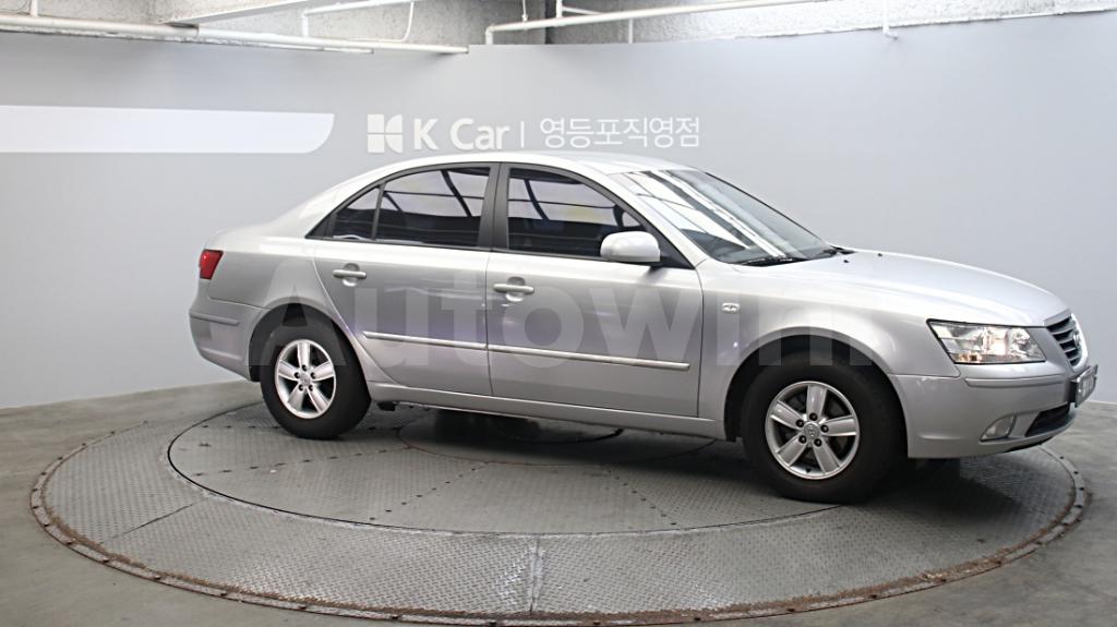 2010 HYUNDAI NF SONATA TRANSFORM LPG N20 DELUXE - 11