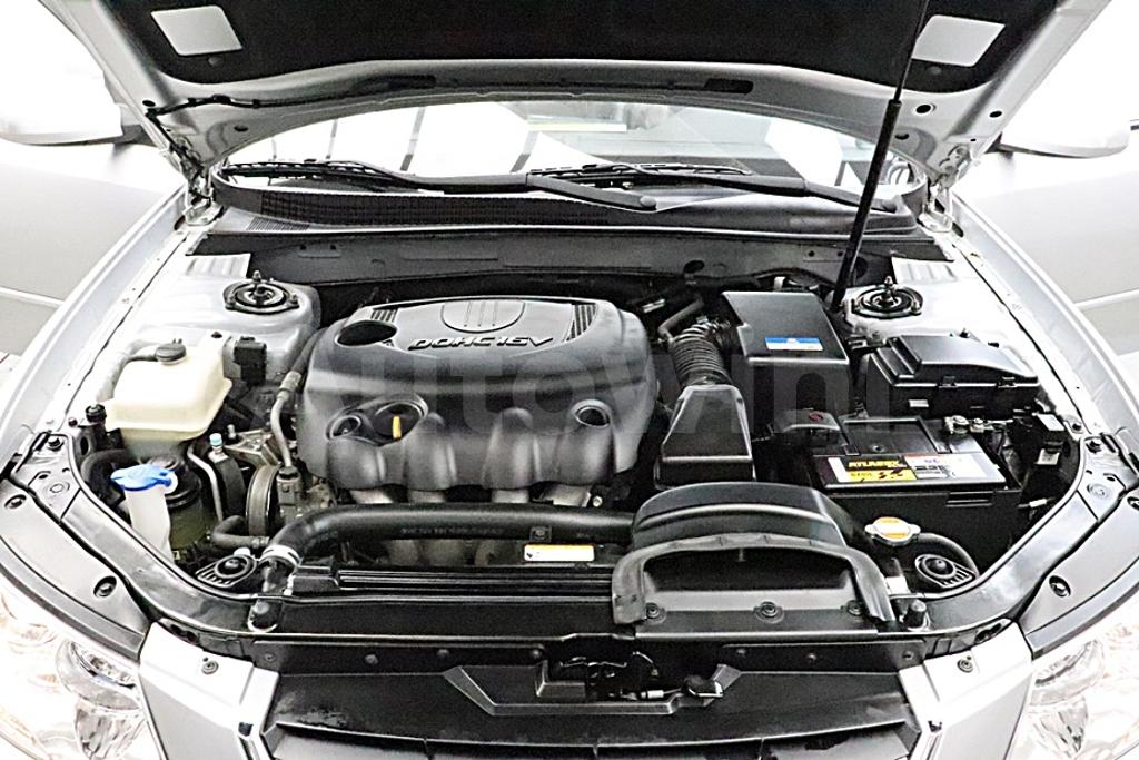 2010 HYUNDAI NF SONATA TRANSFORM LPG N20 DELUXE - 17