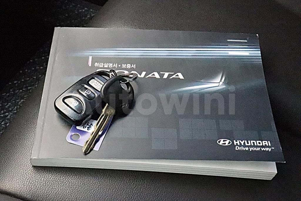 2010 HYUNDAI NF SONATA TRANSFORM LPG N20 DELUXE - 24