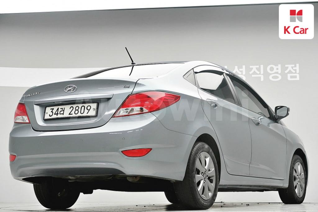 KMHCS41BEKU454019 2019 HYUNDAI ACCENT  1.4 VVT SMARTSPECIAL-1