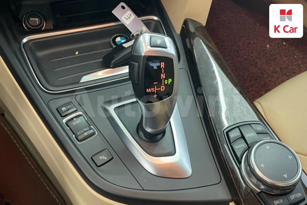 2015 BMW 3 SERIES F30  320D - 10