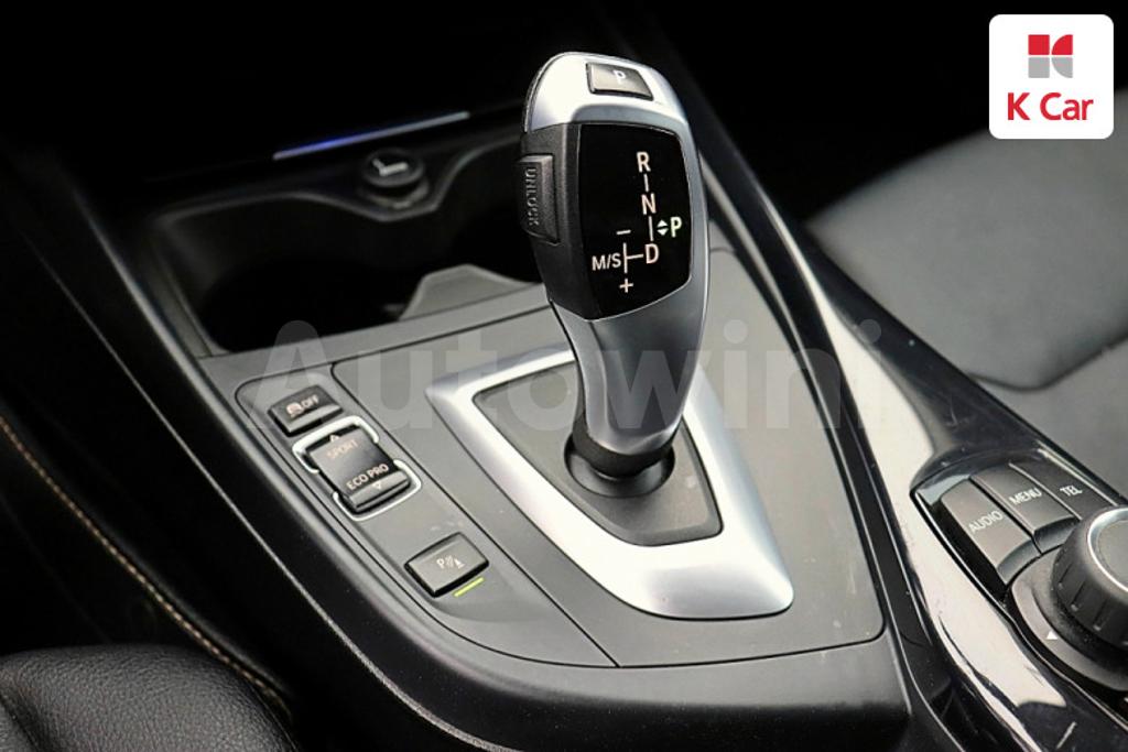 2014 BMW 1 SERIES F20  118D URBAN PACKAGE1 5 DOOR - 11
