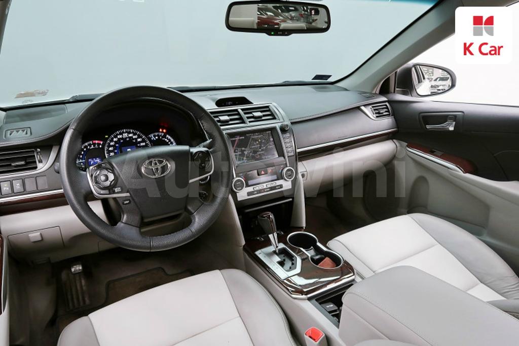 2013 TOYOTA  CAMRY 2.5 XLE - 10