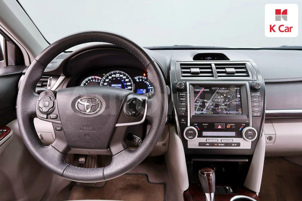 2013 TOYOTA  CAMRY 2.5 XLE - 11
