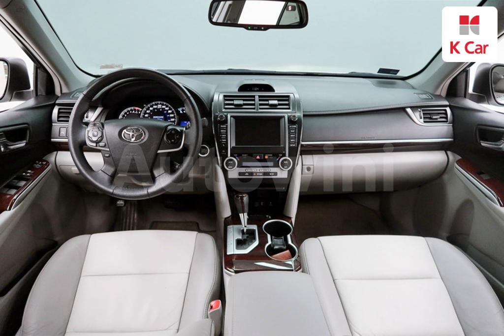 2013 TOYOTA  CAMRY 2.5 XLE - 12