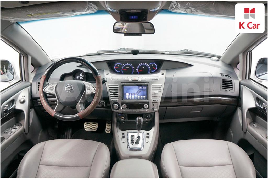 2016 SSANGYONG KORANDO TURISMO 4WD TX 9 SEATS - 18