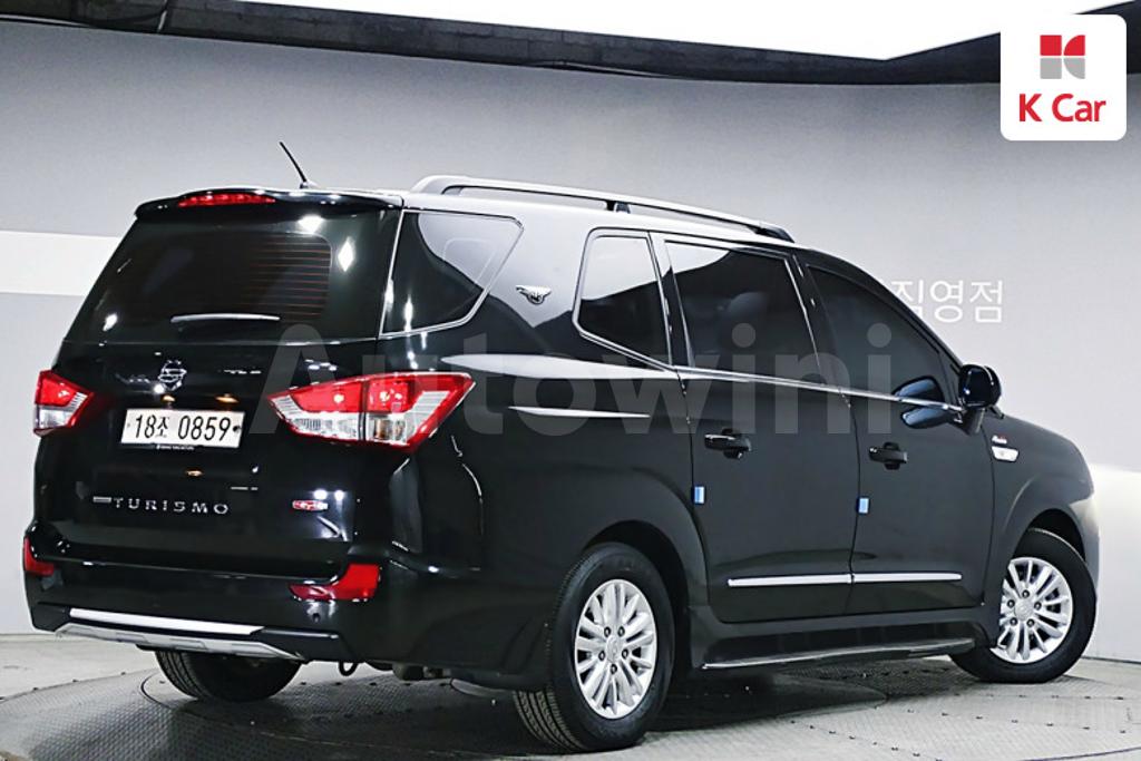 2016 SSANGYONG KORANDO TURISMO 4WD TX 9 SEATS - 4