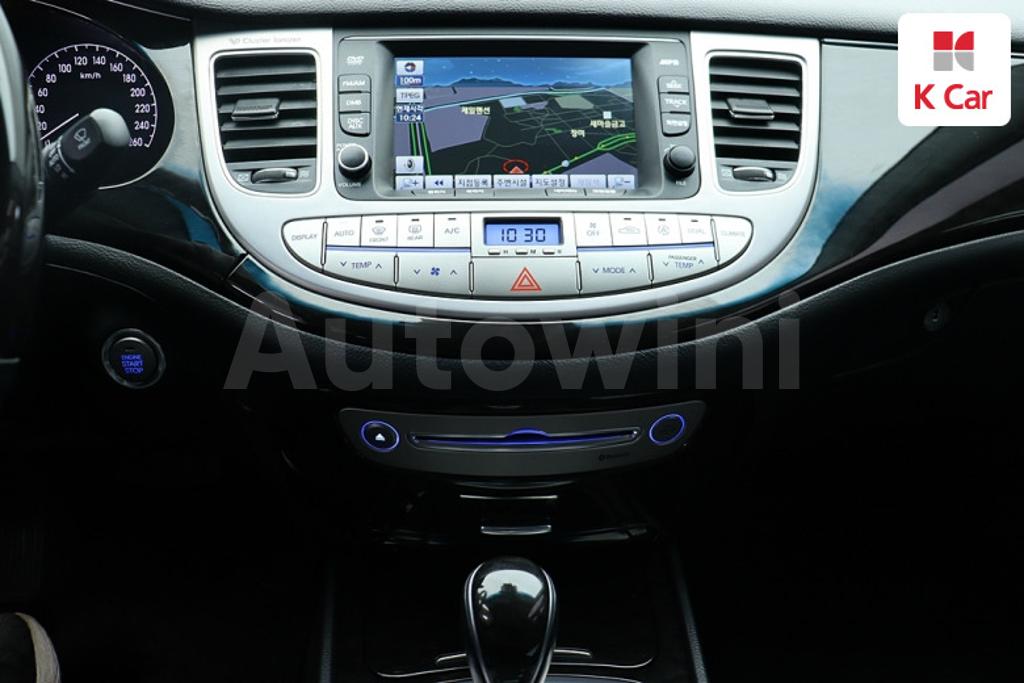 2013 HYUNDAI GENESIS BH330 MORDERN - 11