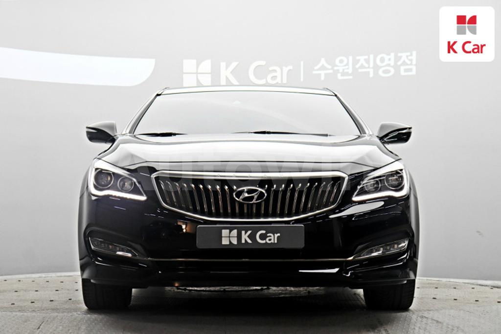 KMHFL411BJA014441 2018 HYUNDAI ASLAN G300 MORDERN-2