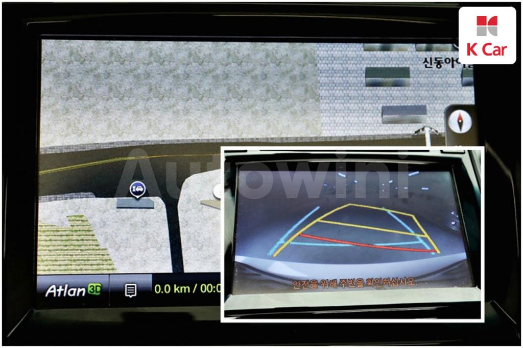 2015 TOYOTA  CAMRY 2.5 XLE - 8