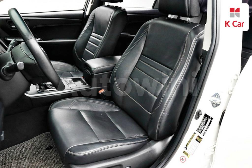 2015 TOYOTA  CAMRY 2.5 XLE - 13