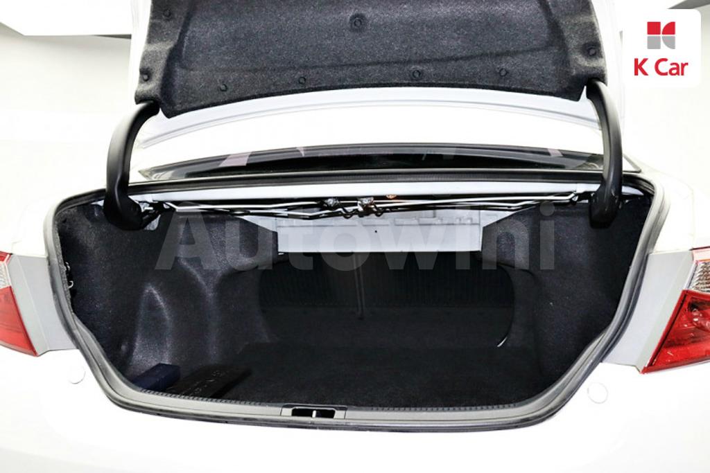2015 TOYOTA  CAMRY 2.5 XLE - 15