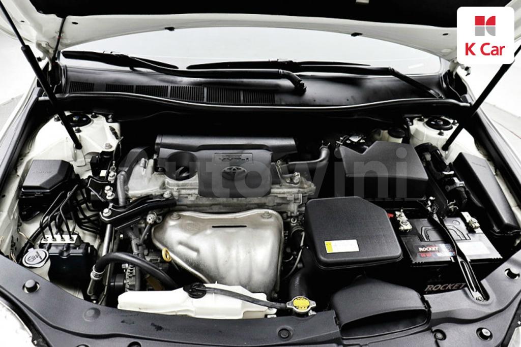 2015 TOYOTA  CAMRY 2.5 XLE - 19