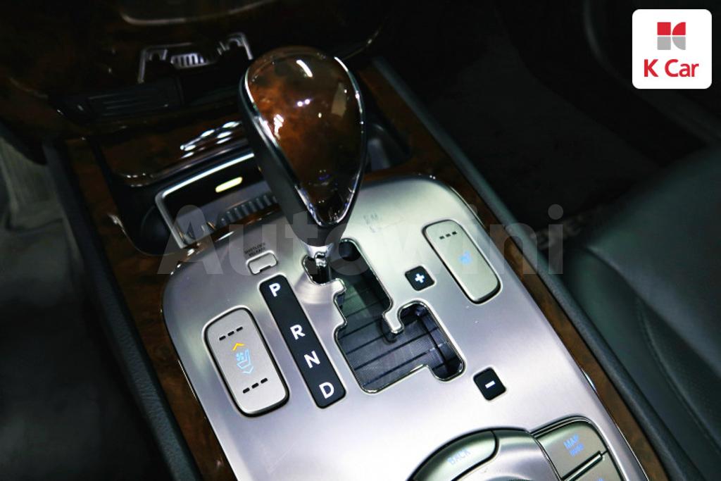 2011 HYUNDAI GENESIS - 17