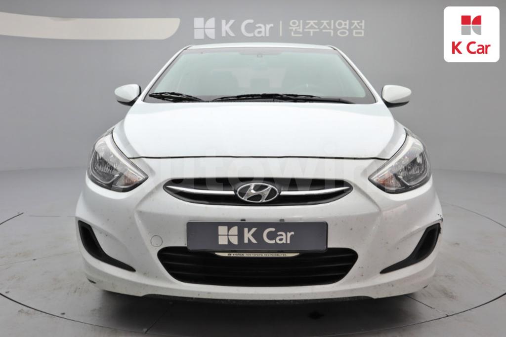 KMHCS41BAHU205985 2017 HYUNDAI ACCENT  1.4 VVT SMART-0