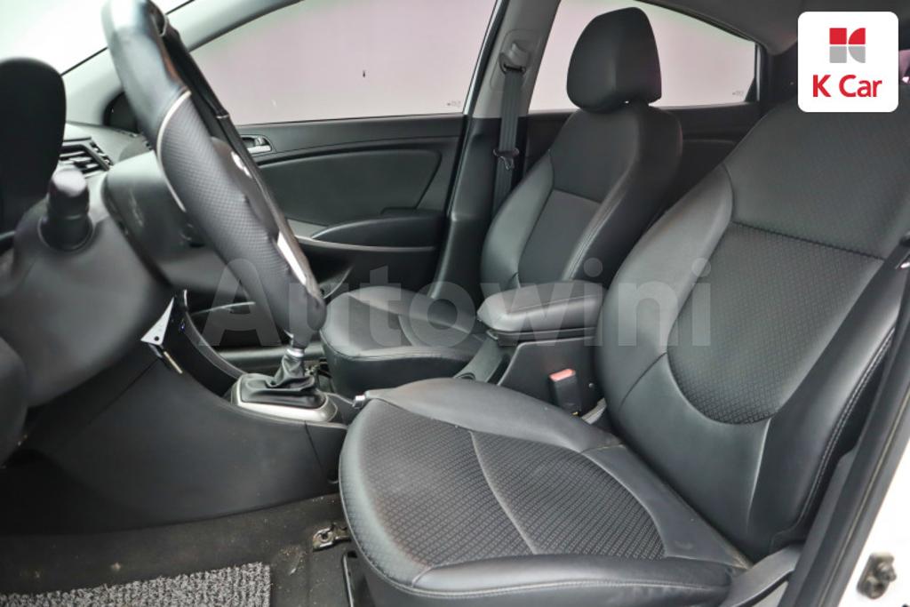 KMHCS41BAHU205985 2017 HYUNDAI ACCENT  1.4 VVT SMART-5
