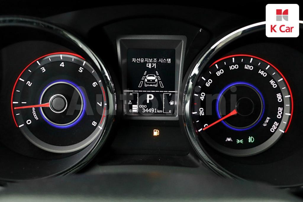 2019 SSANGYONG TIVOLI ARMOR VX 2WD - 8