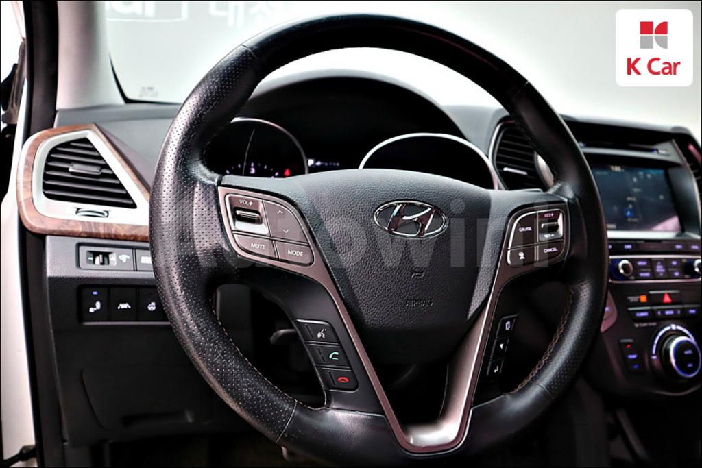 KMHSR81XDGU181155 2016 HYUNDAI  MAXCRUZ DIESEL 2.2 4WD-5