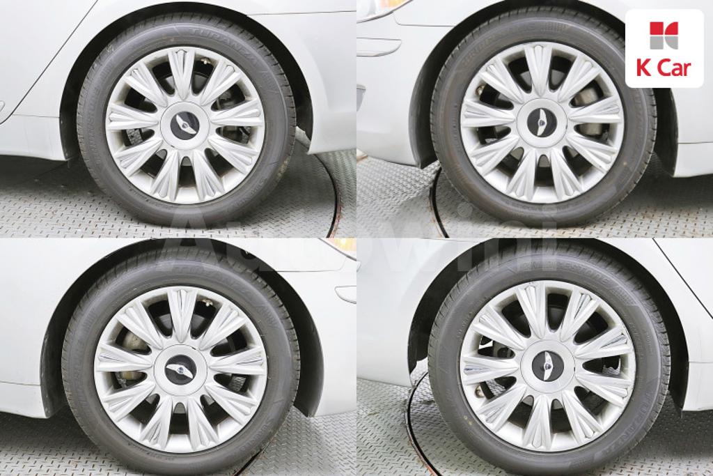 2010 HYUNDAI GENESIS - 7