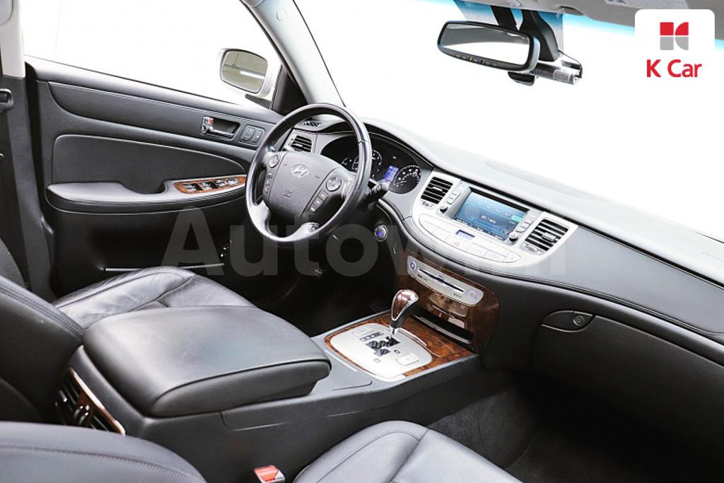 2010 HYUNDAI GENESIS - 9