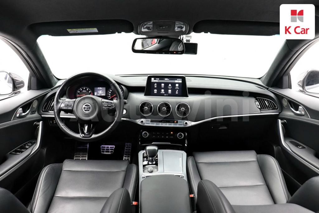 2019 KIA STINGER 2.0 TURBO 2WD - 11