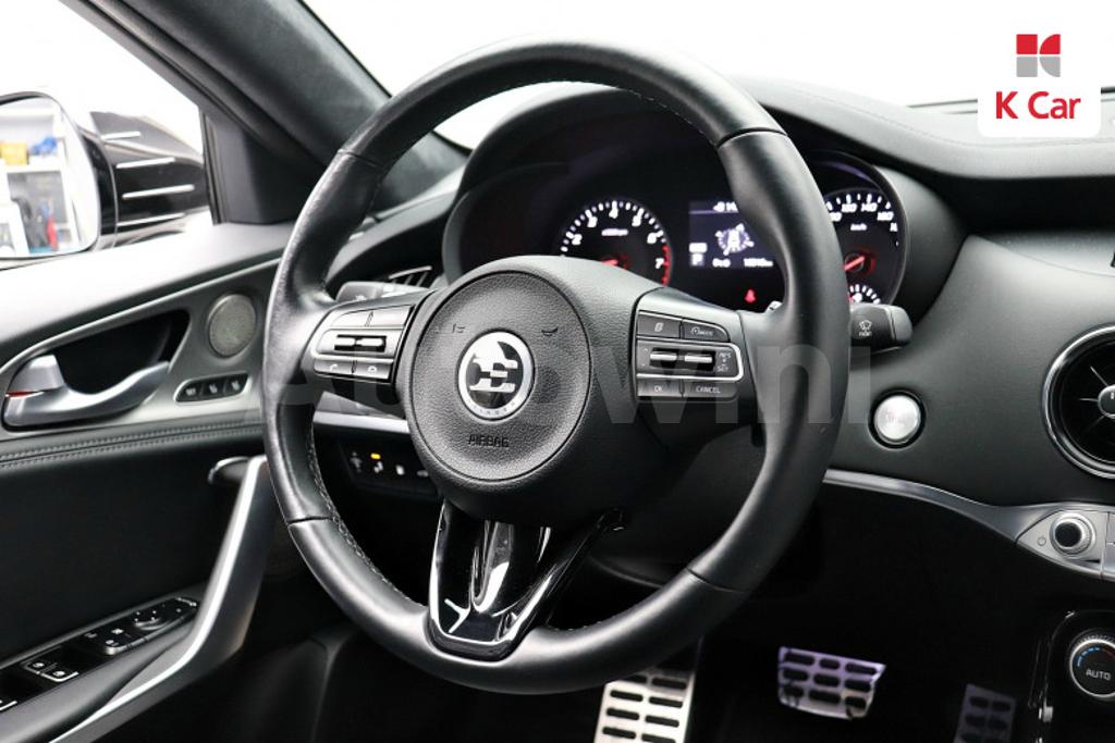 2019 KIA STINGER 2.0 TURBO 2WD - 13