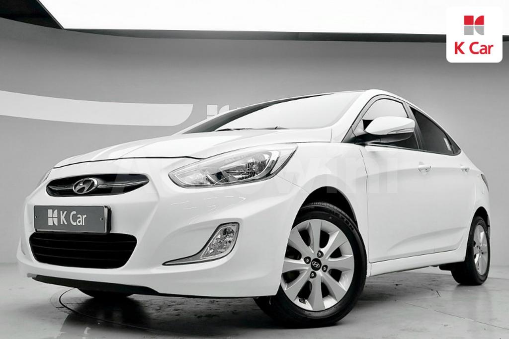 KMHCT41BEHU188819 2017 HYUNDAI ACCENT  1.4 VVT MORDERN-1