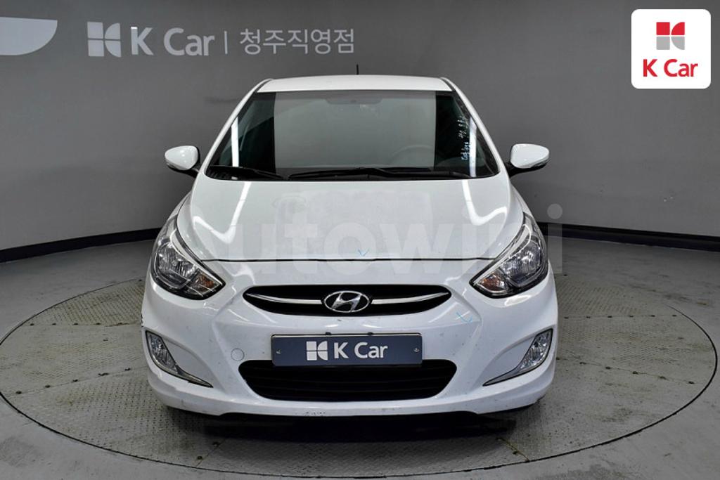 KMHCT41BEHU148827 2017 HYUNDAI ACCENT  1.4 VVT MORDERN-0