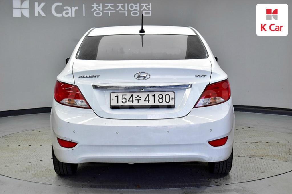 KMHCT41BEHU148827 2017 HYUNDAI ACCENT  1.4 VVT MORDERN-1