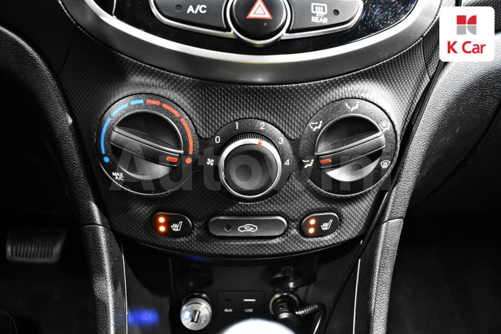 2019 HYUNDAI ACCENT  WIT 1.4 VVT MORDERN - 14