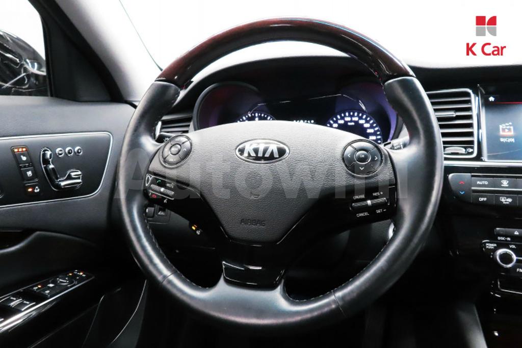 2017 KIA  K9 QUORIS 3.3 GDI EXECUTIVE - 10