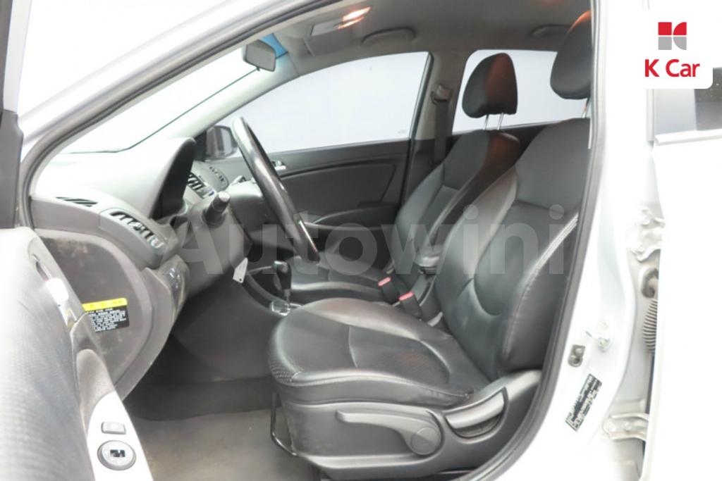 2017 HYUNDAI ACCENT  WIT DIESEL 1.6 VGT MORDERN - 10